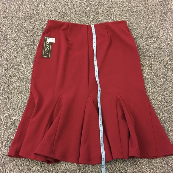 NWT | Maroon midi skirt! - Picture 6 of 8